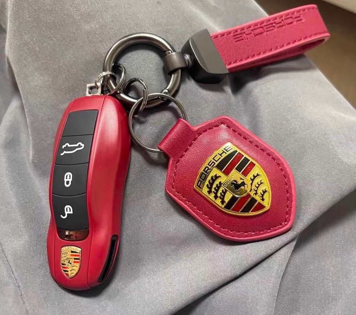Burgundy PORSCHE key case with leather keychains (set)